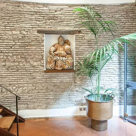 In Pantheon Hotell