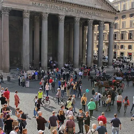 In Pantheon