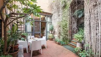 Pantheon 3e Hotel